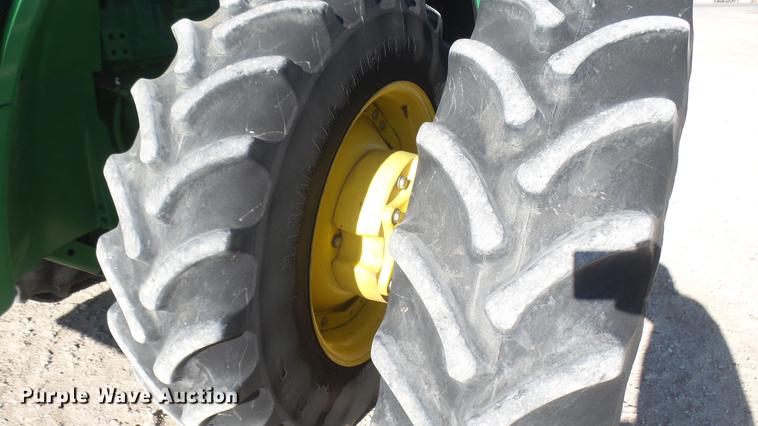 image for item DC2440 2013 John Deere 8360R MFWD tractor