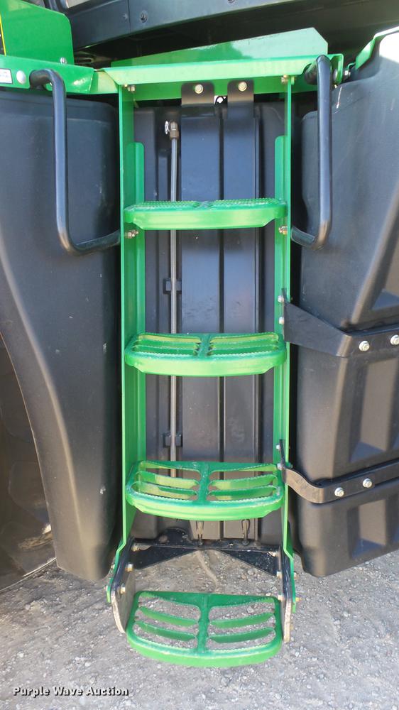 image for item DC2441 2013 John Deere 9460R 4WD tractor