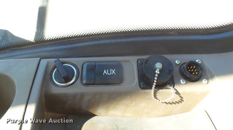 image for item DC2441 2013 John Deere 9460R 4WD tractor