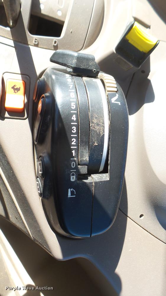 image for item DC2442 2013 John Deere 6170R MFWD tractor