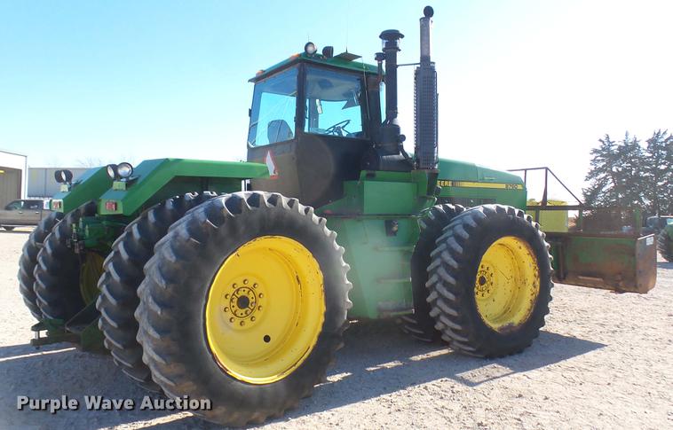 image for item DC2443 1991 John Deere 8760 4WD tractor