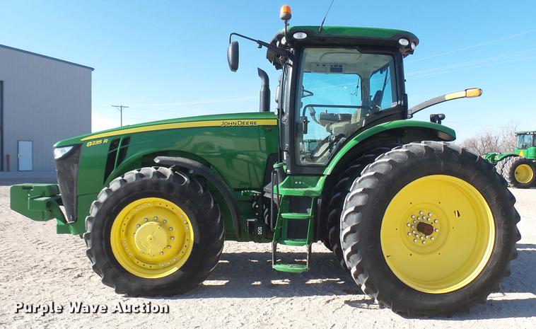 image for item DC2444 2013 John Deere 8235R MFWD tractor