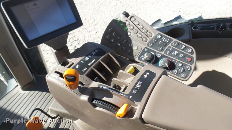 image for item DC2444 2013 John Deere 8235R MFWD tractor