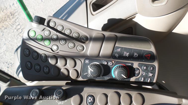 image for item DC2445 2013 John Deere S670 STS combine