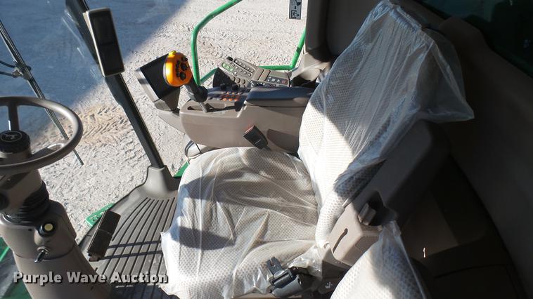 image for item DC2445 2013 John Deere S670 STS combine