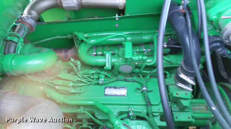 image for item DC2445 2013 John Deere S670 STS combine