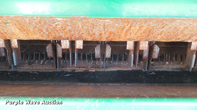 image for item DC2445 2013 John Deere S670 STS combine