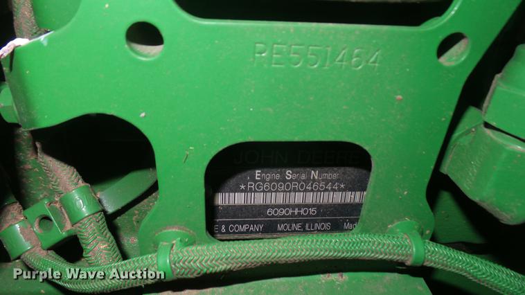 image for item DC2445 2013 John Deere S670 STS combine