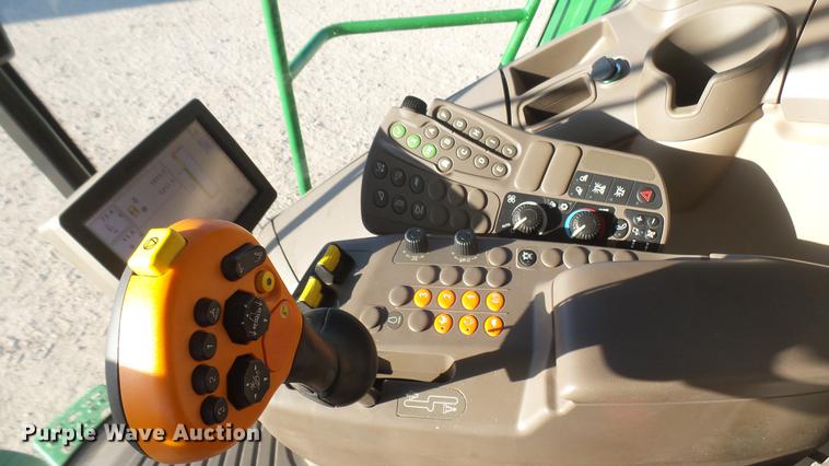 image for item DC2447 2013 John Deere S670 STS combine