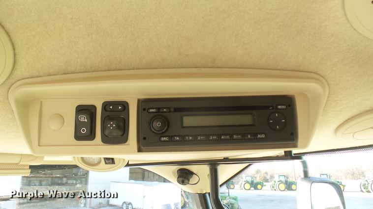 image for item DC2447 2013 John Deere S670 STS combine