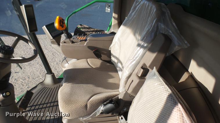 image for item DC2447 2013 John Deere S670 STS combine