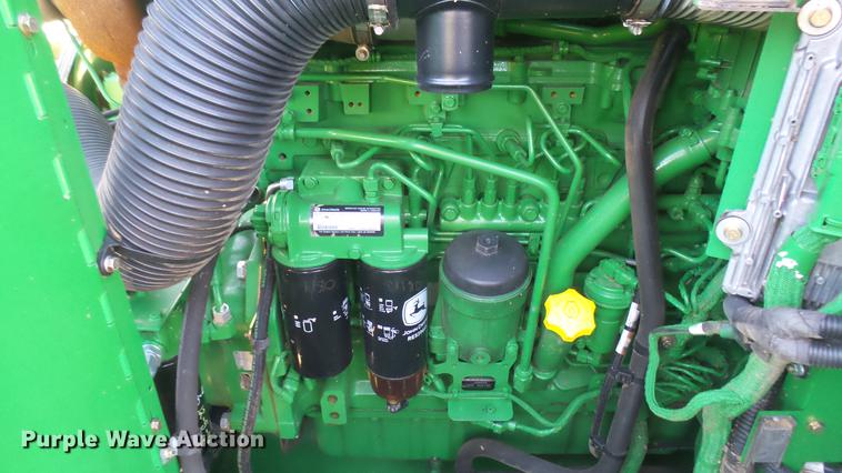 image for item DC2447 2013 John Deere S670 STS combine