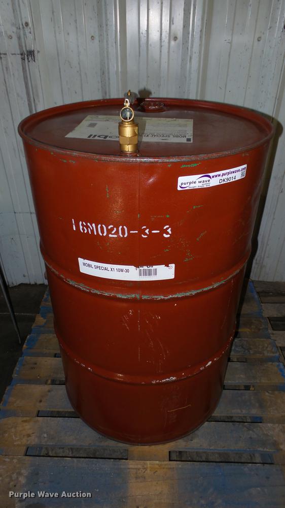 image for item DK9014 Mobile Special X1 motor oil