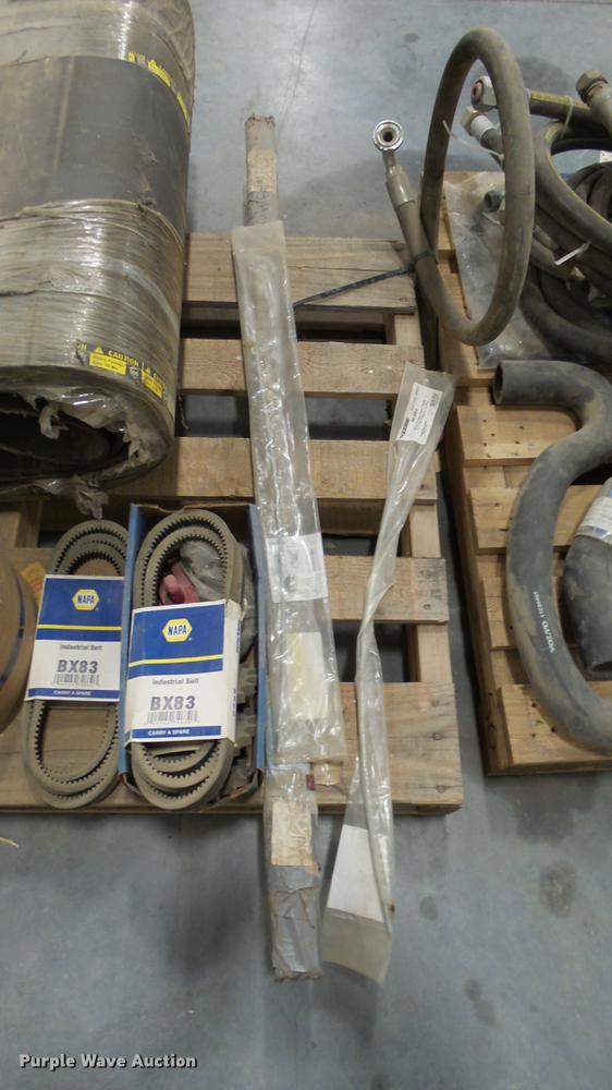 HayBuster 1100 tub grinder parts in Lyons, KS Item DR9932 sold