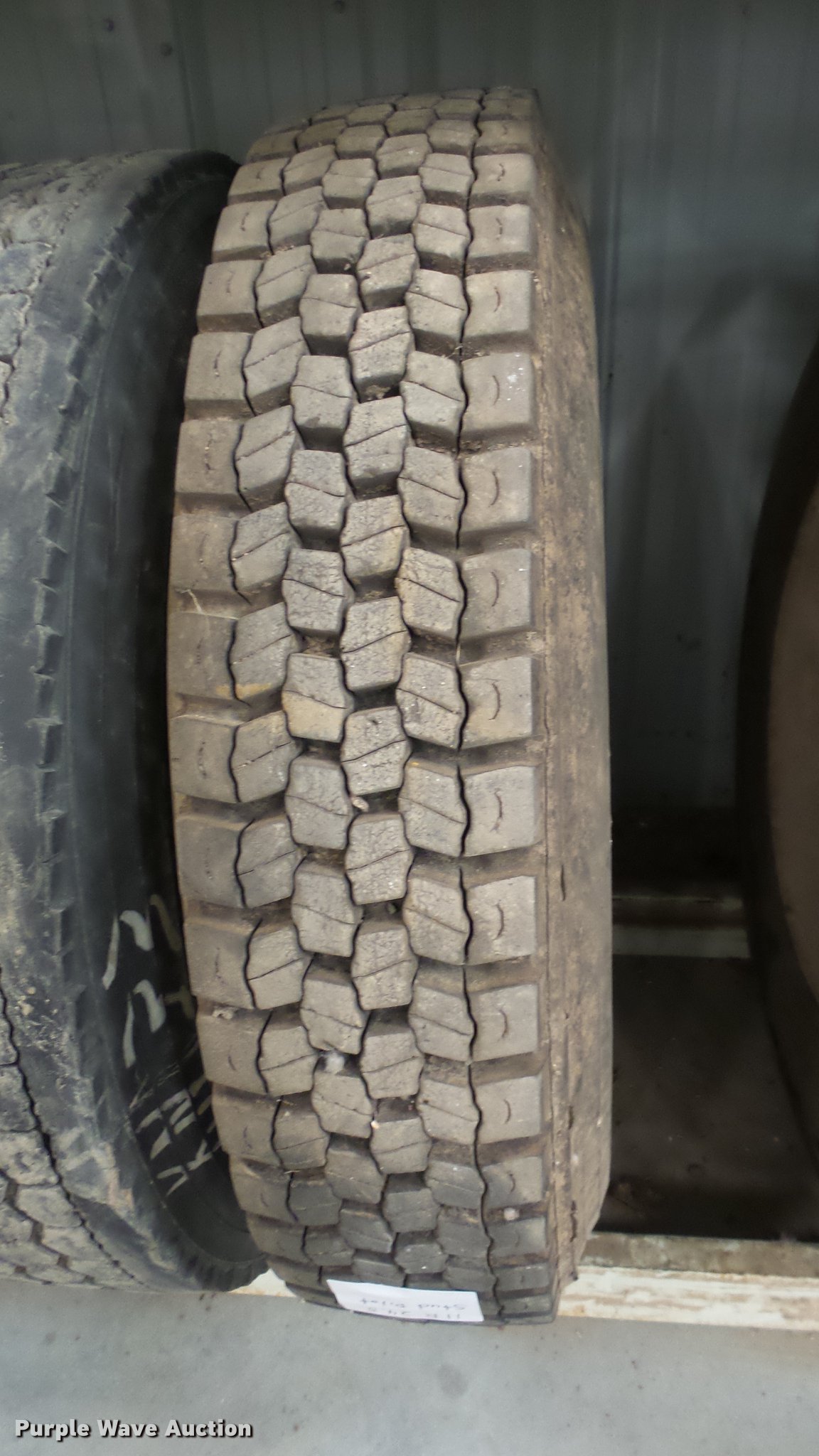(6) 11R24.5 tires and wheels in Lyons, KS Item DR9853 sold Purple Wave