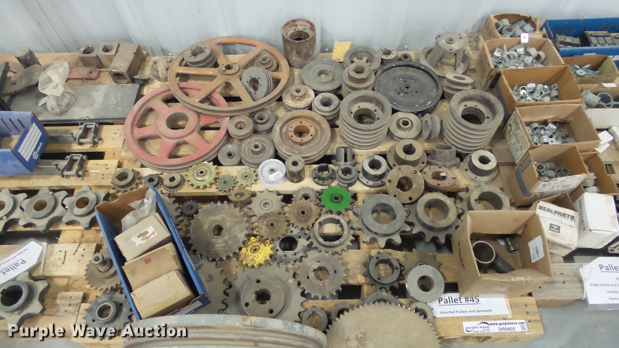 Pulleys and sprockets in Lyons, KS Item DR9905 sold Purple Wave