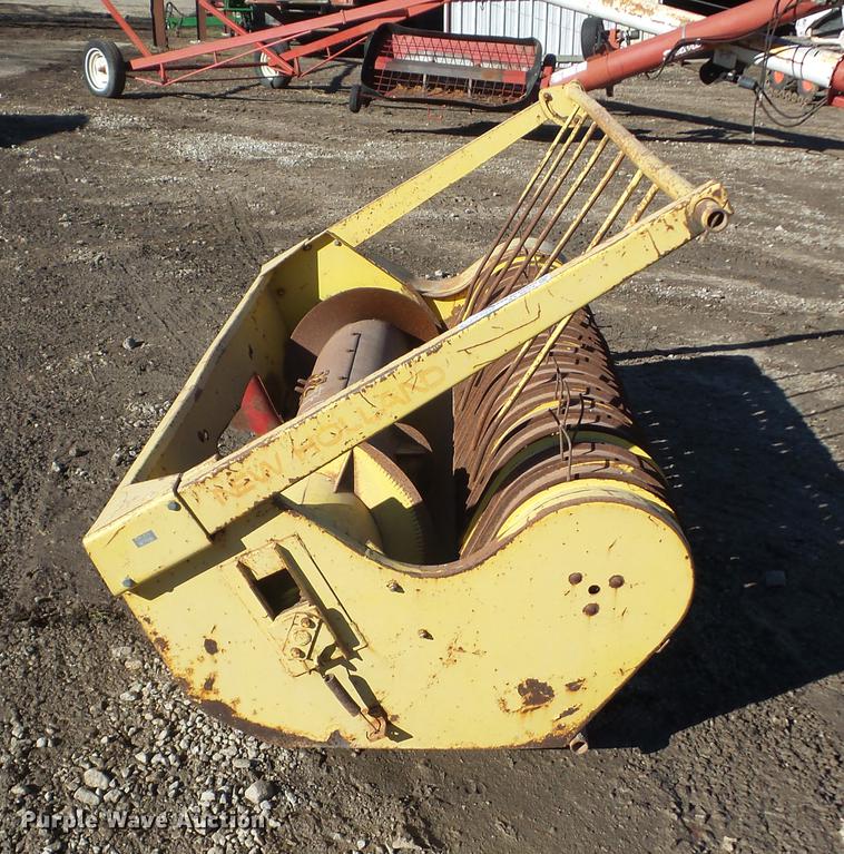 image for item AY9623 New Holland 770W pickup head