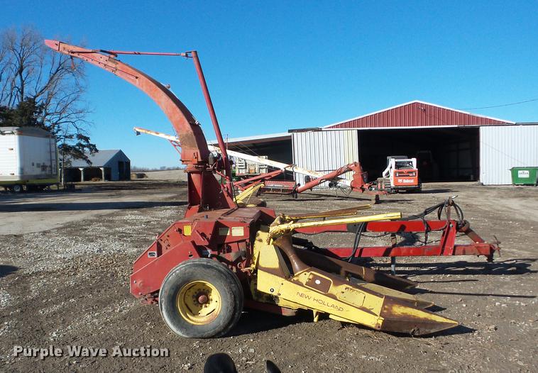 image for item AY9624 New Holland 782 forage harvester