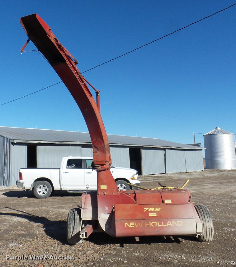 image for item AY9624 New Holland 782 forage harvester