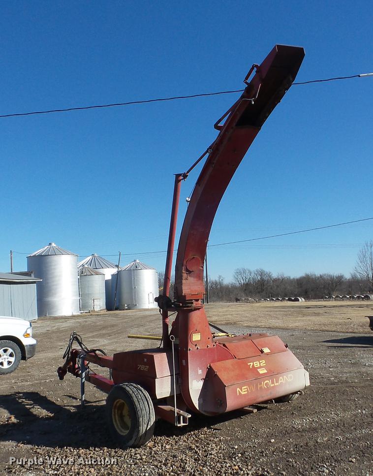 image for item AY9624 New Holland 782 forage harvester