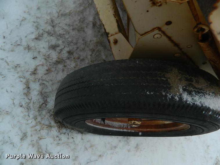 image for item DB6660 Case 200 small square baler