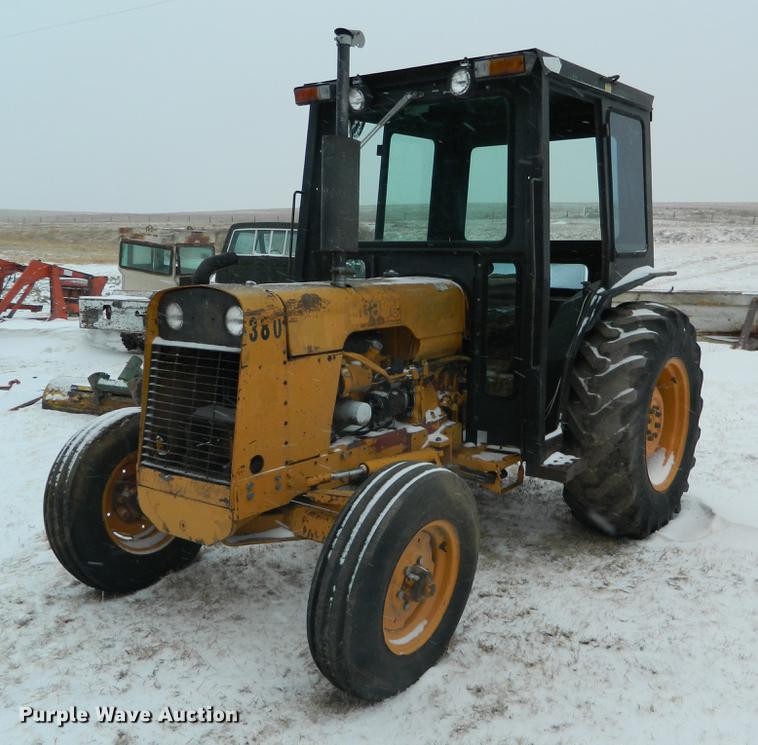 image for item DB6661 David Brown 380 tractor