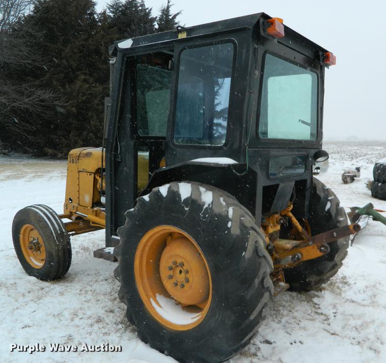 image for item DB6661 David Brown 380 tractor