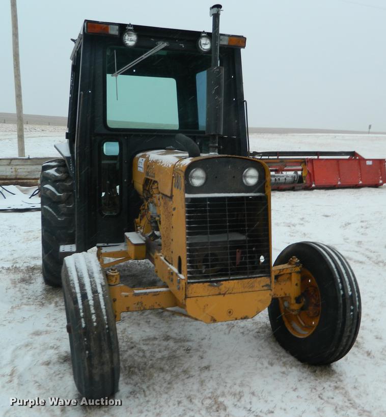 image for item DB6661 David Brown 380 tractor