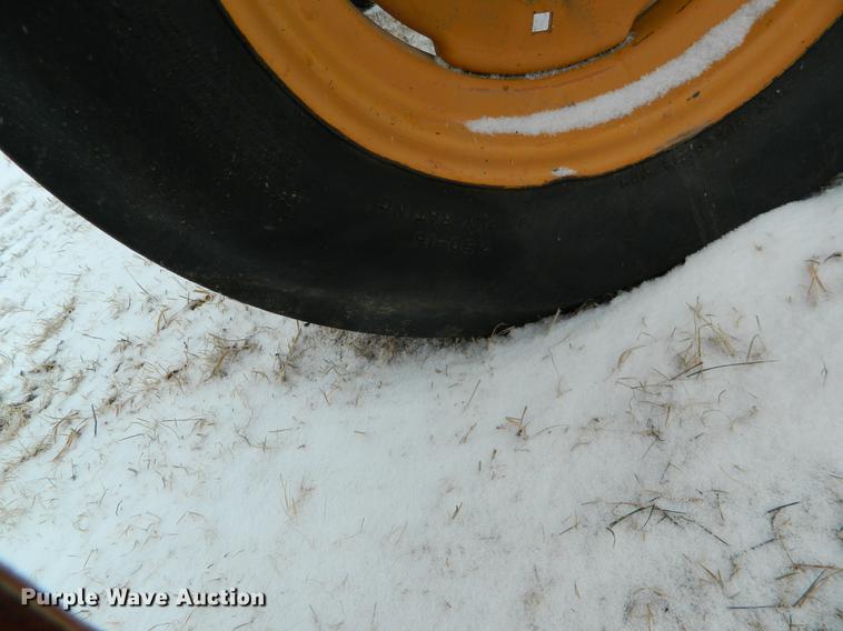 image for item DB6661 David Brown 380 tractor