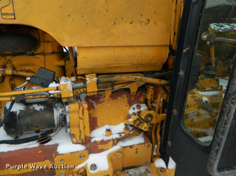 image for item DB6661 David Brown 380 tractor