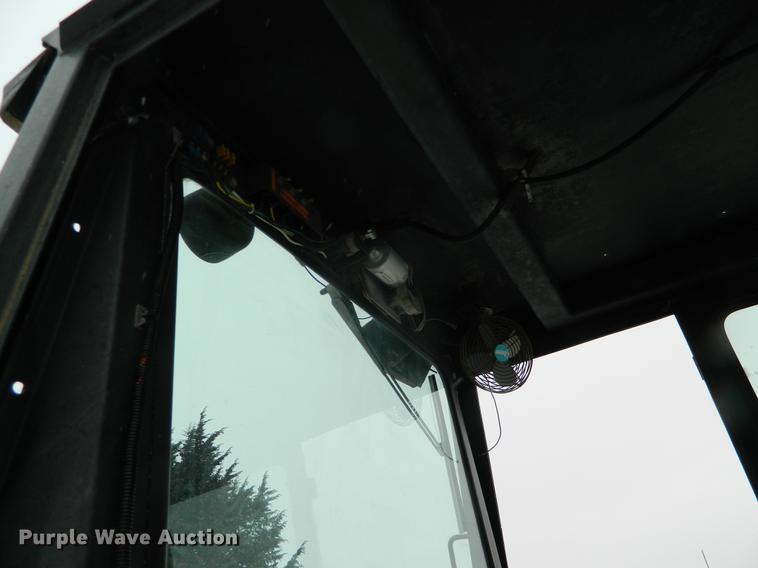 image for item DB6661 David Brown 380 tractor