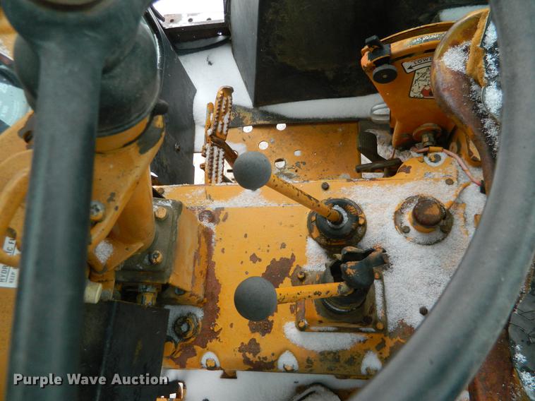 image for item DB6661 David Brown 380 tractor