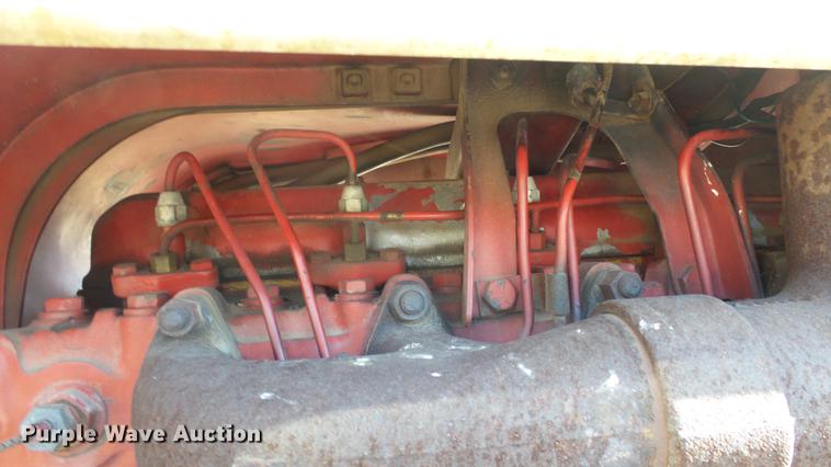 image for item DC0539 International 856 tractor