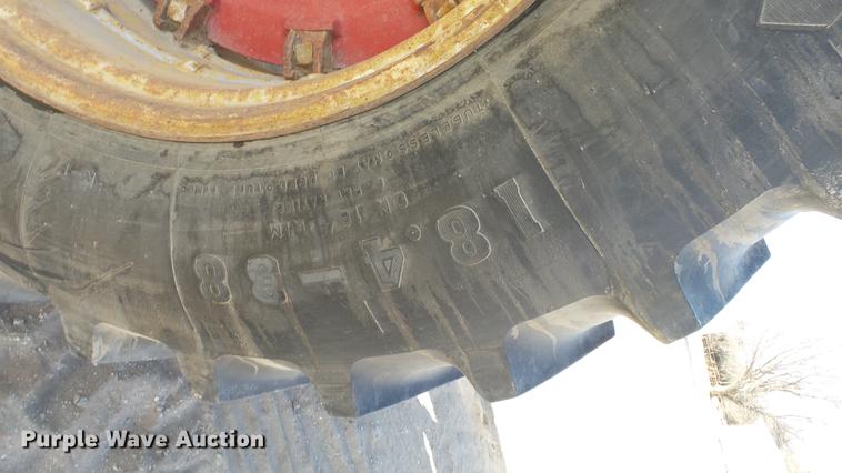 image for item DC0539 International 856 tractor