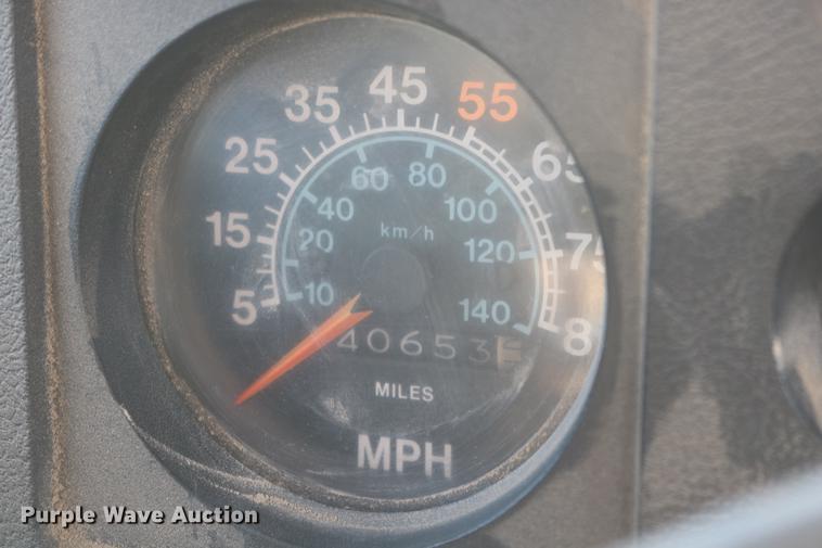 image for item DC3551 1984 International S1900/1954 semi truck