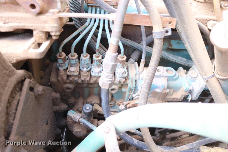 image for item DC3551 1984 International S1900/1954 semi truck