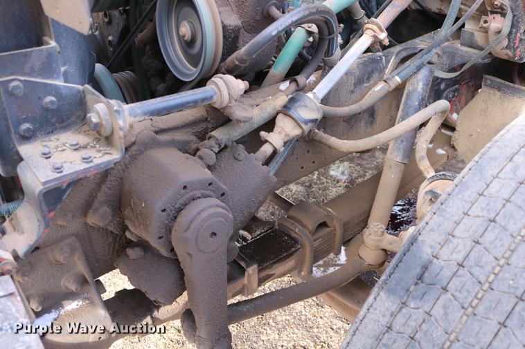 image for item DC3551 1984 International S1900/1954 semi truck