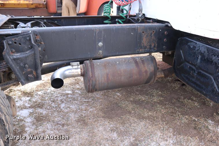 image for item DC3551 1984 International S1900/1954 semi truck