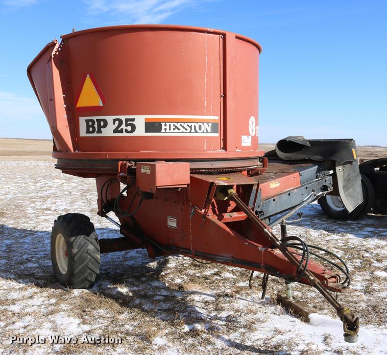 image for item DC3552 Hesston BP25 bale processor