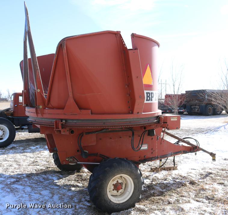 image for item DC3552 Hesston BP25 bale processor