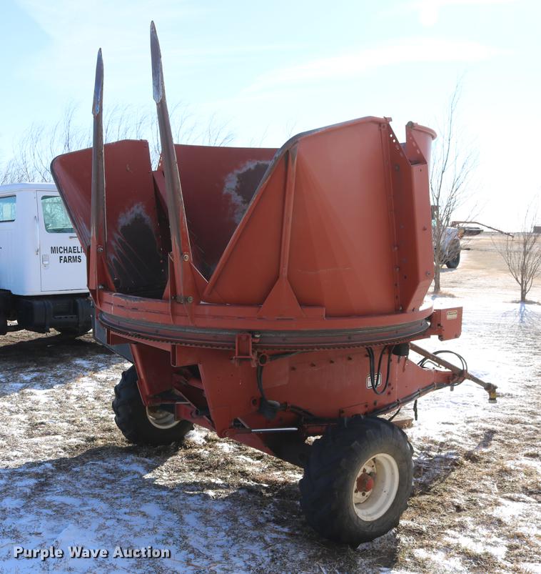 image for item DC3552 Hesston BP25 bale processor