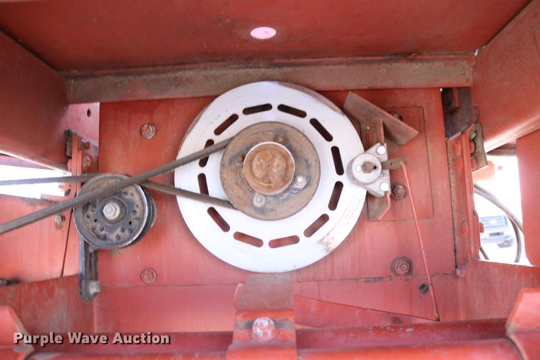 image for item DC3552 Hesston BP25 bale processor