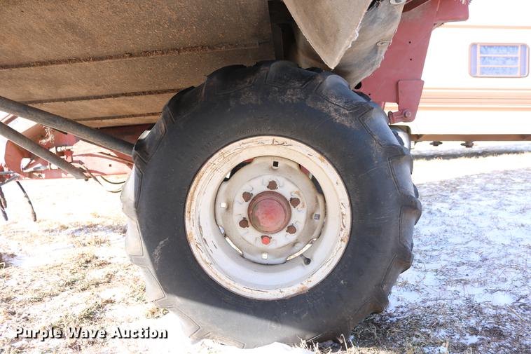 image for item DC3552 Hesston BP25 bale processor