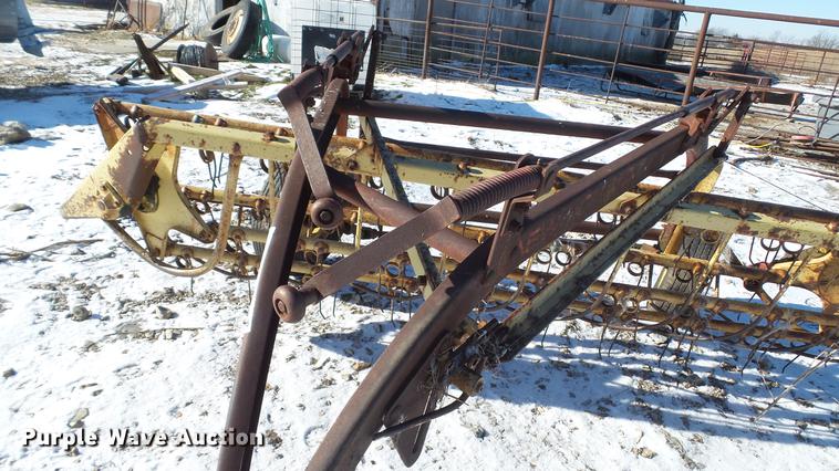 image for item DC5706 New Holland 256 hay rake