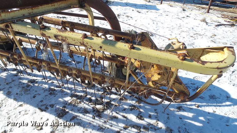 image for item DC5706 New Holland 256 hay rake