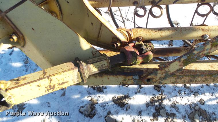 image for item DC5706 New Holland 256 hay rake