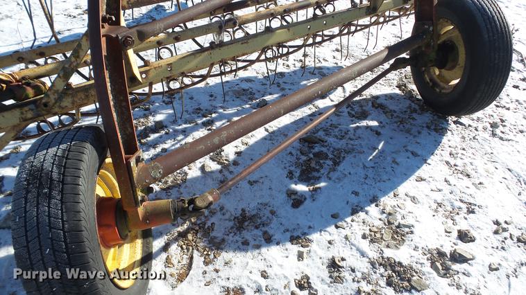 image for item DC5706 New Holland 256 hay rake