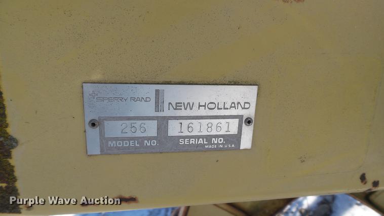 image for item DC5706 New Holland 256 hay rake
