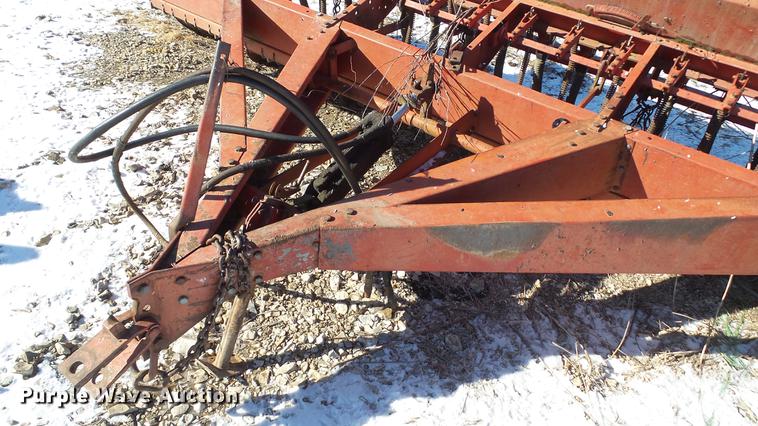 image for item DC5707 International 510 grain drill