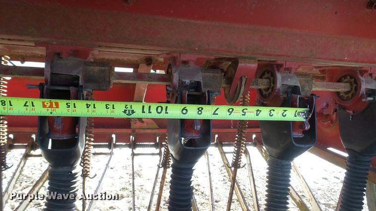 image for item DC5707 International 510 grain drill